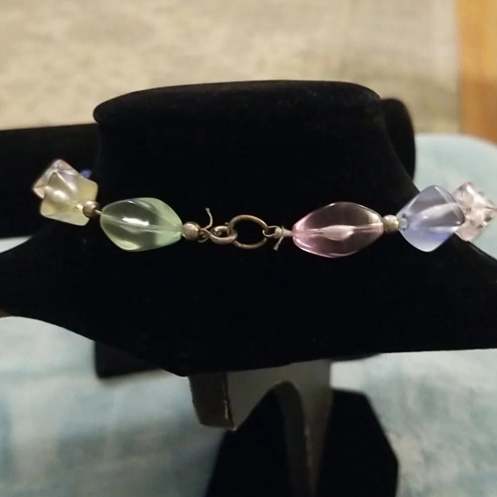 Colorful bead necklace - Picture 2 of 5